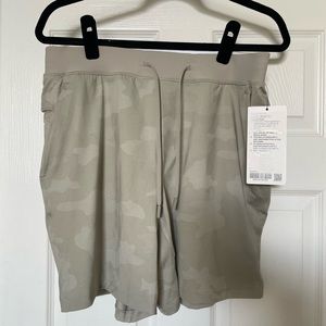 Lululemon T.H.E. Linerless Short 7"